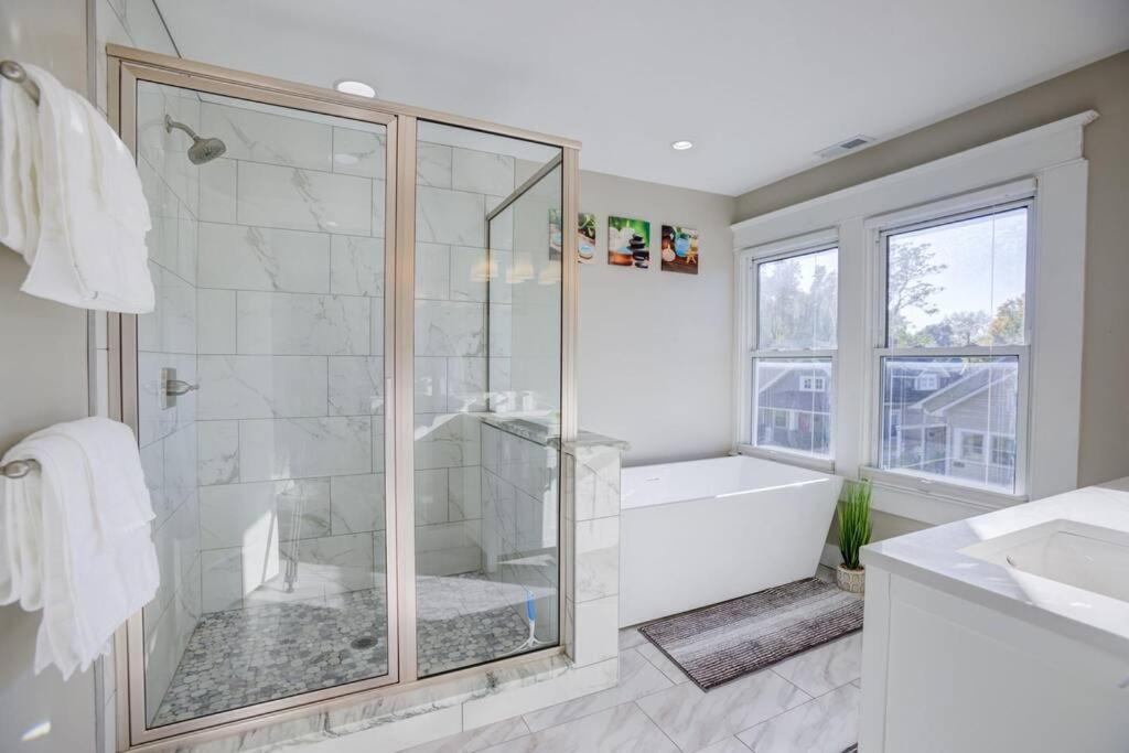 Fountain Gem: Your Urban Oasis Indianapolis Extérieur photo